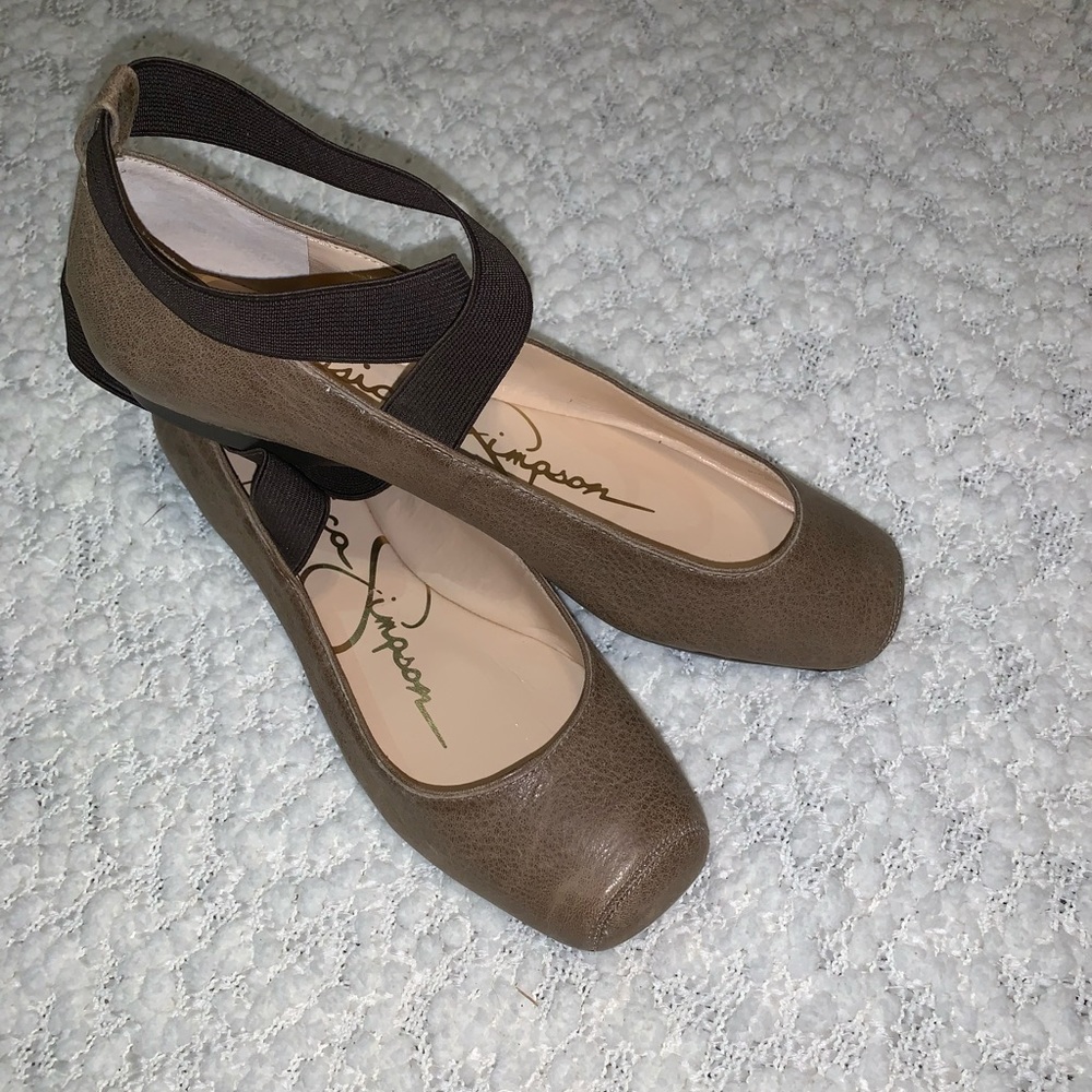 Jessica Simpson flats